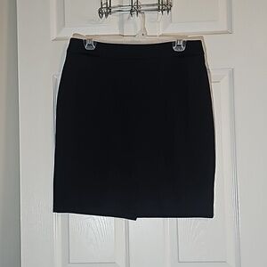 New York and Company Stretch Black Knee Length Pencil Skirt Size 6 Slit Pockets